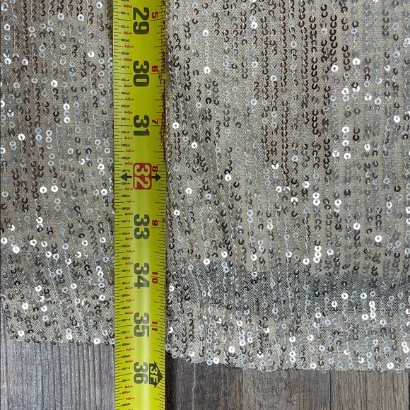 Julia Jordan Long Sleeve Sequin Dress in Cream Ladies Size 8 - Picture 15 of 16